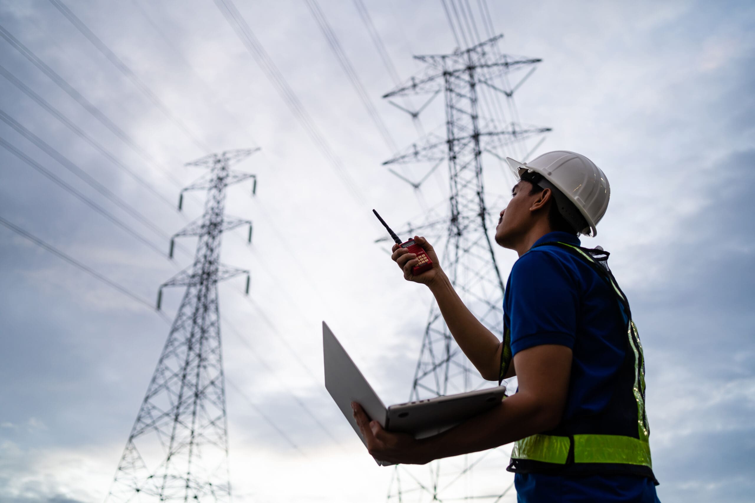 engineer at power station using EpochField tablet 2025